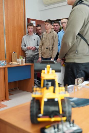 Minitargi Pracy i Dzień Otwarty Hufca Pracy