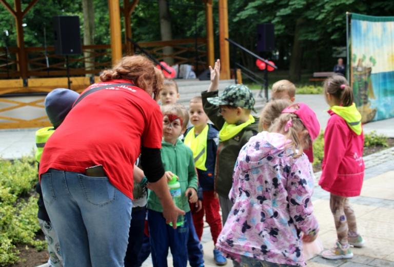 Międzypokoleniowy Piknik Caritas w siedleckim parku