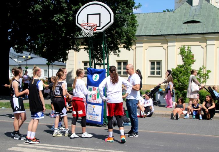 Koszykówka na ulicy