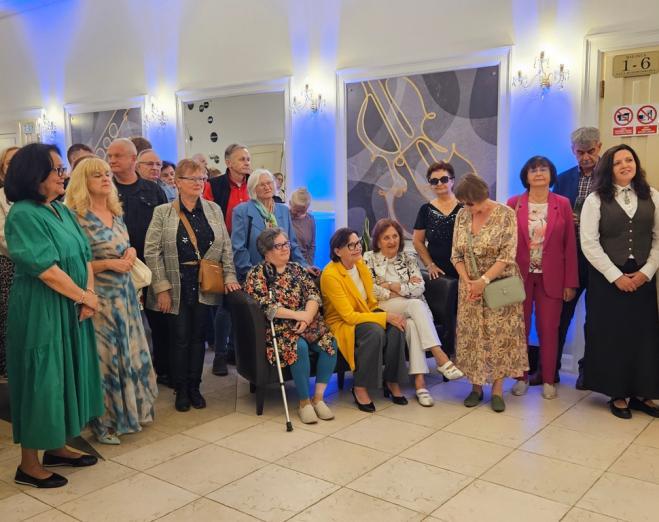 „Oblicza życia” – doroczna wystawa uczestników SUTW w Małej Galerii Sztuki