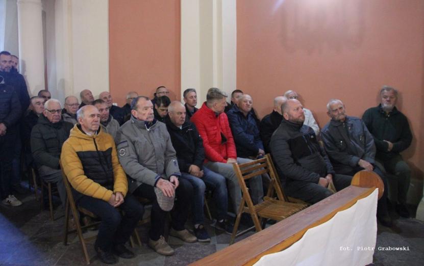 Mężczyźni z różańcem przeszli ulicami Siedlec