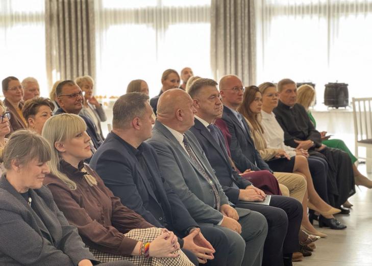 Dla seniorów i dla młodzieży