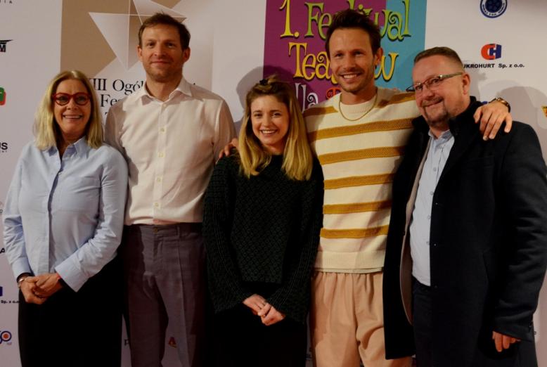 Spektakl „Rodzinne rewolucje” w ramach OFT „Sztuka plus Komercja”