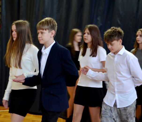 „Czwórka” świętowała Mickiewicza: poezja, polonez i stypendia