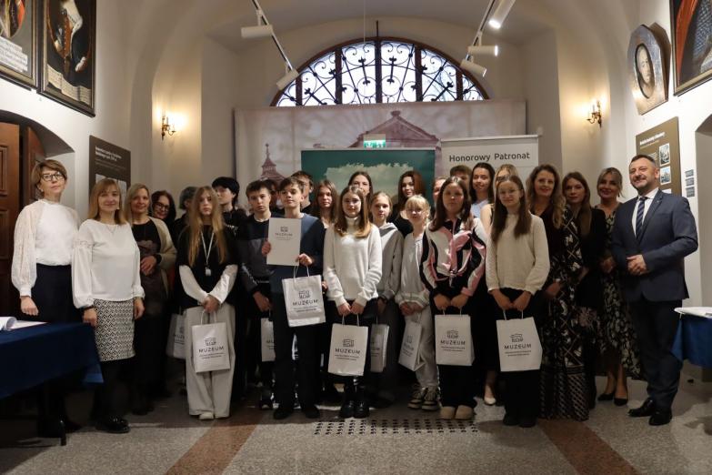 Nagrodzone uczennice z Gręzówki