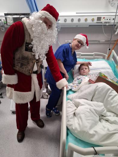 Mikołaj odwiedził pacjentów Mazowieckiego Szpitala Wojewódzkiego i Siedleckiego Centrum Onkologii