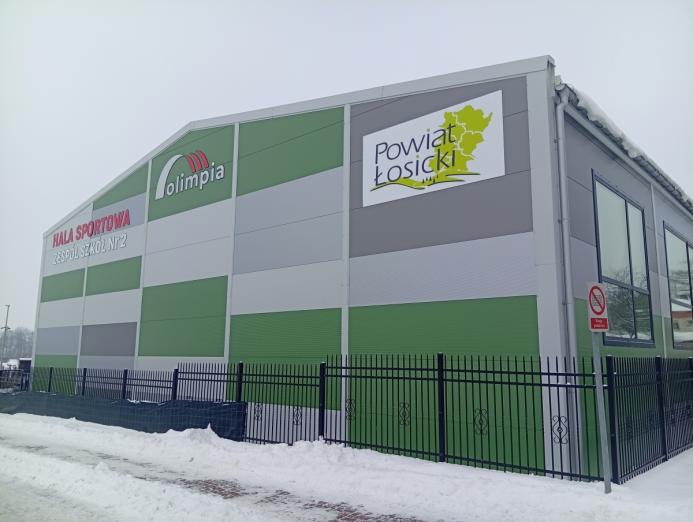 Nowa hala sportowa w łosickim Zespole Szkół nr 2 już otwarta