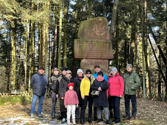 Towarzystwo Przyjaciół Ziemi Łukowskiej na wyprawie po Jacie