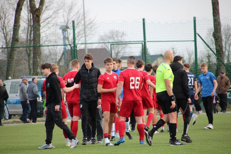 Cresovia odwraca losy meczu i triumfuje 5:2 z Pogonią Łapy