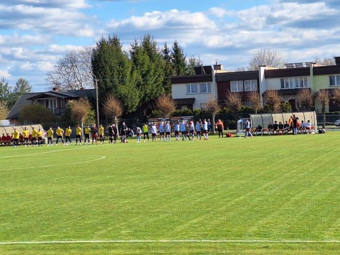 Derby powiatu parczewskiego dla gości. Victoria lepsza w Milanowie