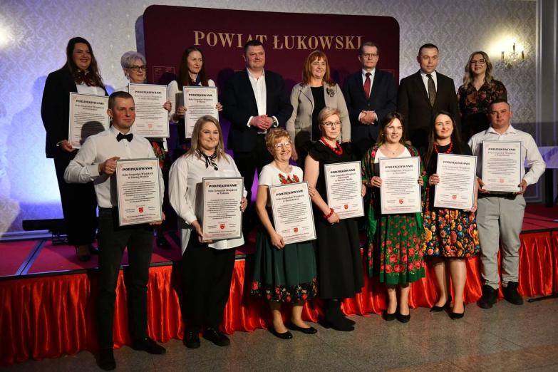 Coroczne spotkanie kół gospodyń wiejskich z powiatu łukowskiego /AUDIO/