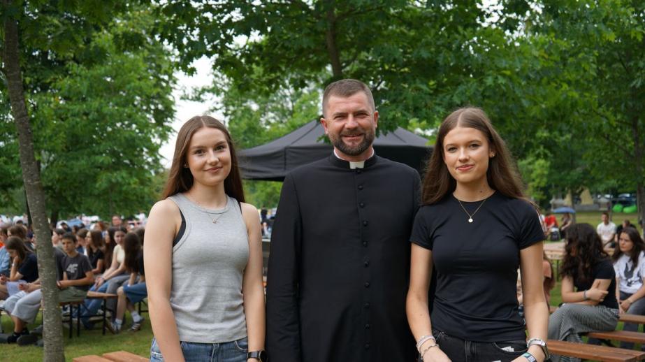 „Jestem” – młodzi w Pratulinie. Trwa Jerycho Młodych 2026 /ROZPOCZĘCIE/