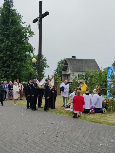 Rocznica Pierwszej Komunii Świętej w parafii Matki Bożej Nieustającej Pomocy w Maniach