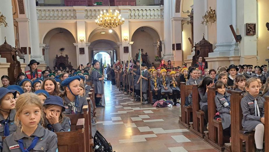 Pół tysiąca harcerek na Zlocie Lubelskiej Chorągwi Harcerek w Białej Podlaskiej
