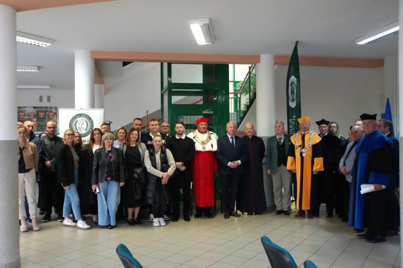25 lat Nadbużańskiej Szkoły Wyższej w Siemiatyczach. Uczelnia zainaugurowała nowy rok akademicki